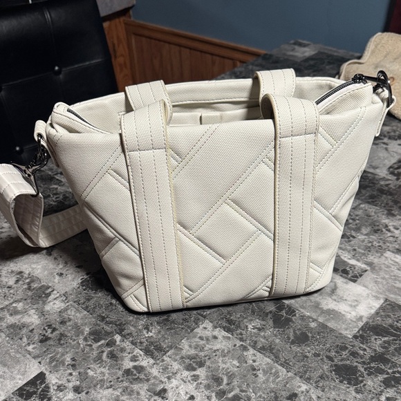 Lug Cream Quilted Crossbody Bag - Picture 3 of 5